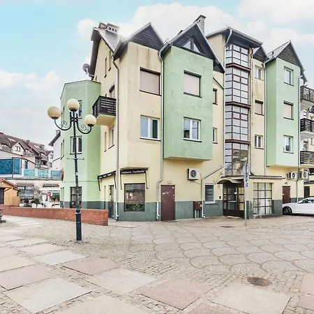 Plac Neptuna - Apartament Z Balkonem - Centrum By Renters Apartment
