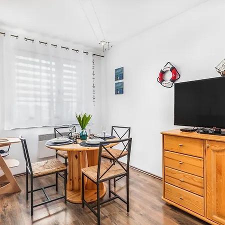 Διαμέρισμα Plac Neptuna - Apartament Z Balkonem - Centrum By Renters Miedzyzdroje